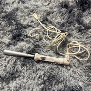 Bio Ionic Curling Wand - White